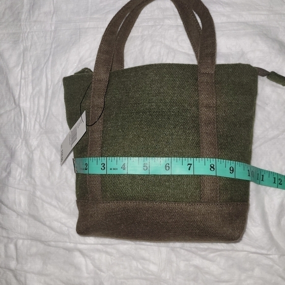 Jones New York StockBridge Tote Bag - Picture 5 of 10